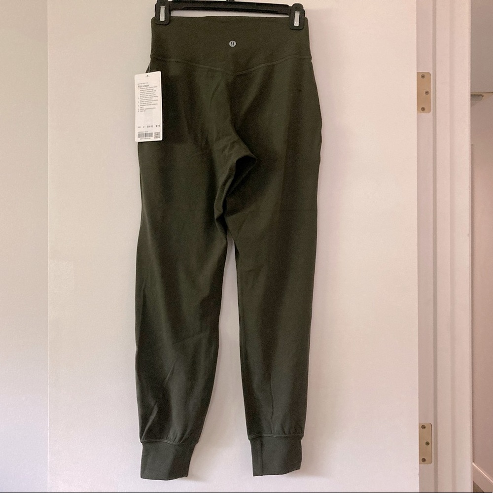 Lululemon Align Jogger size 4 in Olive Green